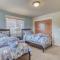 Beach Pine House - Meredith Lodging