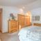 Klamath 24 - Meredith Lodging