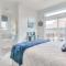 Narrow Escape - Meredith Lodging - Seaside
