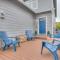 Narrow Escape - Meredith Lodging - Seaside