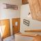 Filbert 17 - Meredith Lodging