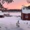 COZY Home with LAKE view-free WiFi - free SAUNA - Överkalix