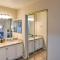 Near Golf and Entertainment! Gilbert Family Getaway