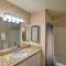 Near Golf and Entertainment! Gilbert Family Getaway