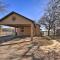 Lakefront Haven about 6 Mi to Historic Granbury Square - غرانبوري