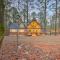 Modern Cabin with Hot Tub 1 Mi from Hochatown! - Broken Bow