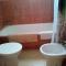 2 Bed-Sleeps 5-Private Pool-Pets-AirCon