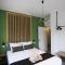 Phaedrus Living: Seaside Modern Flat Limnaria 123