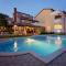 Guesthouse Barboska - big outdoor swimming pool & private tennis court