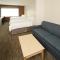 Holiday Inn Express Hotel & Suites Bay City by IHG