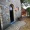 Casa Leone near Bruges with jacuzzi & parking