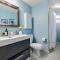 Heated Pool/Htub & Pool Cabana w/TV Walk to Beach! - 西棕榈滩