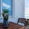 Phaedrus Living: Seaside Luxury Flat Lighthouse 69