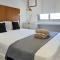 Phaedrus Living: Seaside Luxury Flat Lighthouse 69