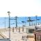 Phaedrus Living: Seaside Luxury Flat Lighthouse 69