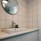 Phaedrus Living: Seaside Luxury Flat Lighthouse 69