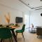 Phaedrus Living: Seaside Luxury Flat Lighthouse 69