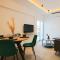 Phaedrus Living: Seaside Luxury Flat Lighthouse 69