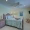 LuLus Key House Green 1/1 Upstairs
