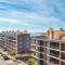 Privilege Apartment Naessens with Rooftop Pool, Village Marina - Olhão