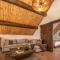 Estes Escape - Jacuzzi, Indoor Outdoor Fireplace, Perfect Location!