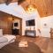 Rocky Mountain Escape - Steps to Lake Estes, Jacuzzi, Close to Downtown Estes