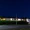 Snells Beach Motel