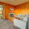 Paparoa Beach Hideaway with Hot Tub - 巴里敦