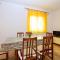 Apartments Komadina 596
