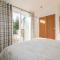 11 Lake View - Looe