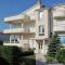 The Beach Studios & Apartments