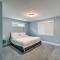 Scenic and Spacious Getaway on North Bay with Deck! - Allyn