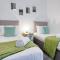 City & Coast Swansea Home Sleeps 7