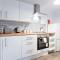 City & Coast Swansea Home Sleeps 7