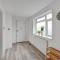 St Martins 2 Bedroom Apartments in Ruislip By 360 Stays