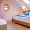 Rebetiko Hotel