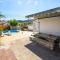 4 bedrooms appartement with private pool enclosed garden and wifi at Canyelles 6 km away from the beach