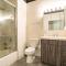 McCormick Place Modern 2BR Loft in Downtown Chicago Michigan Avenue with Optional Parking Near Soldier Field