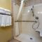 Clarion Inn & Suites Roswell