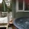 Woodland Cabin With private Wood-Fired Hot-Tub