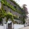 Apartments Leut 80m from the Sea