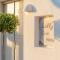 Fira-Cave-Sleeps 13-Parking-Pool-Pet Friendly - Fira