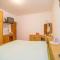 Apartments Cihorich