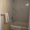 Skyland Motel Inn & Suites