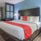 OYO Hotel Knoxville TN Cedar Bluff I-40