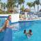 Riu Emerald Bay - All Inclusive Riu Emerald Bay - All Inclusive