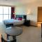 Status Hotel