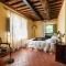 Tenuta Guinigi Antico Borgo di Matraia - Exclusive Holidays apartments & Pool