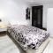 Roger De Lluria Design Apartment