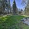 Secluded Cottage on 2 and Acres with Pond, Dock and BBQ - Grass Valley